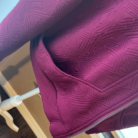 Jacket - Picture 4 of 6